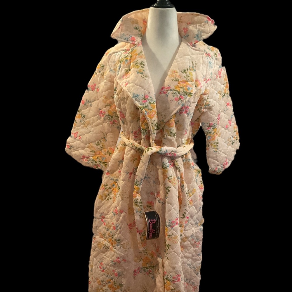 “BONDILENE VINTAGE/ RETRO 70’s HOUSECOAT” NWT  Floral Polyester Robe.